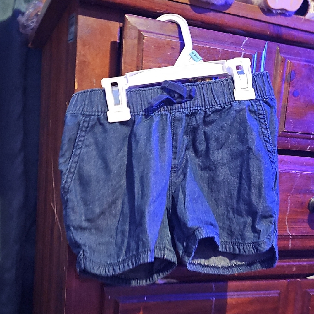 !!.              Girls Size 6  Dark Blue Shorts